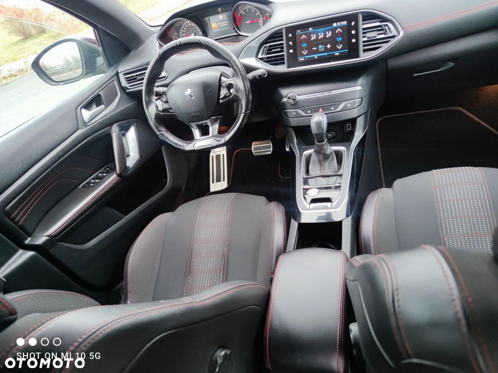 Peugeot 308 PureTech 130 GPF EAT8 Stop & Start GT - 15