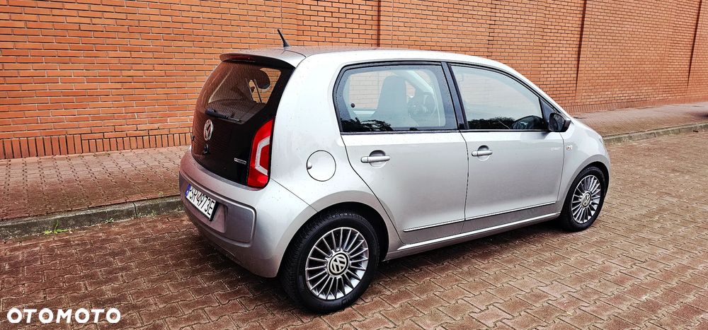Volkswagen up! club - 9