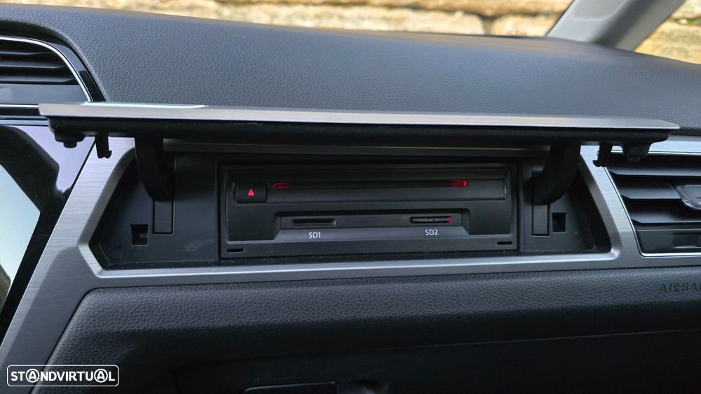 VW Touran 1.6 TDI Confortline - 26