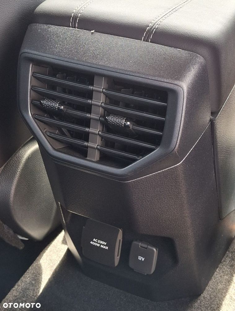 Volkswagen Amarok - 36