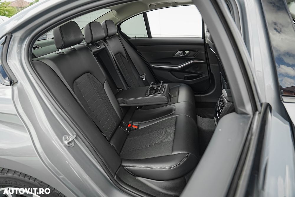 BMW Seria 3 320e Aut. Sport Line - 18