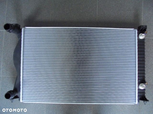 CHŁODNICA AUDI A6 C6 04-11 4F0121251R 2.0 AUTOMAT - 1