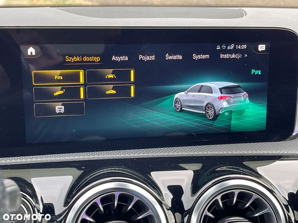 Mercedes-Benz Klasa A 35 AMG 4-Matic 7G-DCT - 29