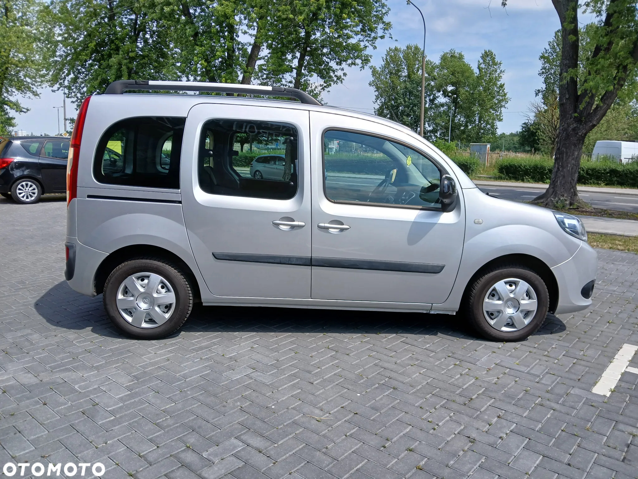 Renault Kangoo 1.6 16V 105 Authentique - 9