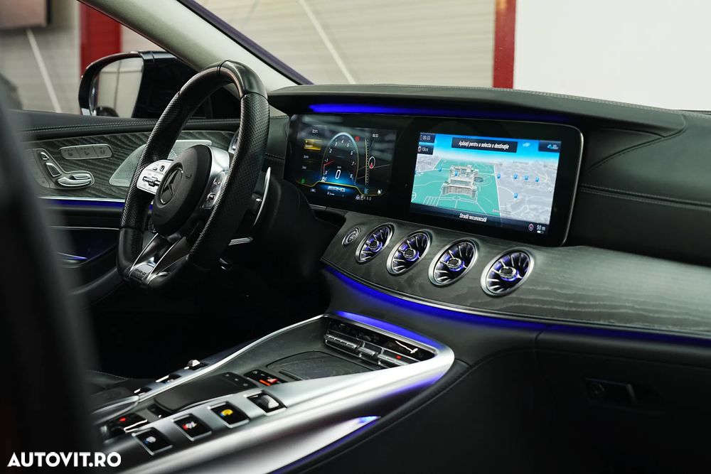 Mercedes-Benz AMG GT 4-door Coupe 63 4Matic+ - 12