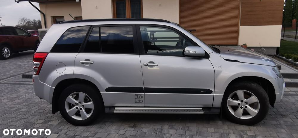 Suzuki Grand Vitara 1.9 DDiS - 6