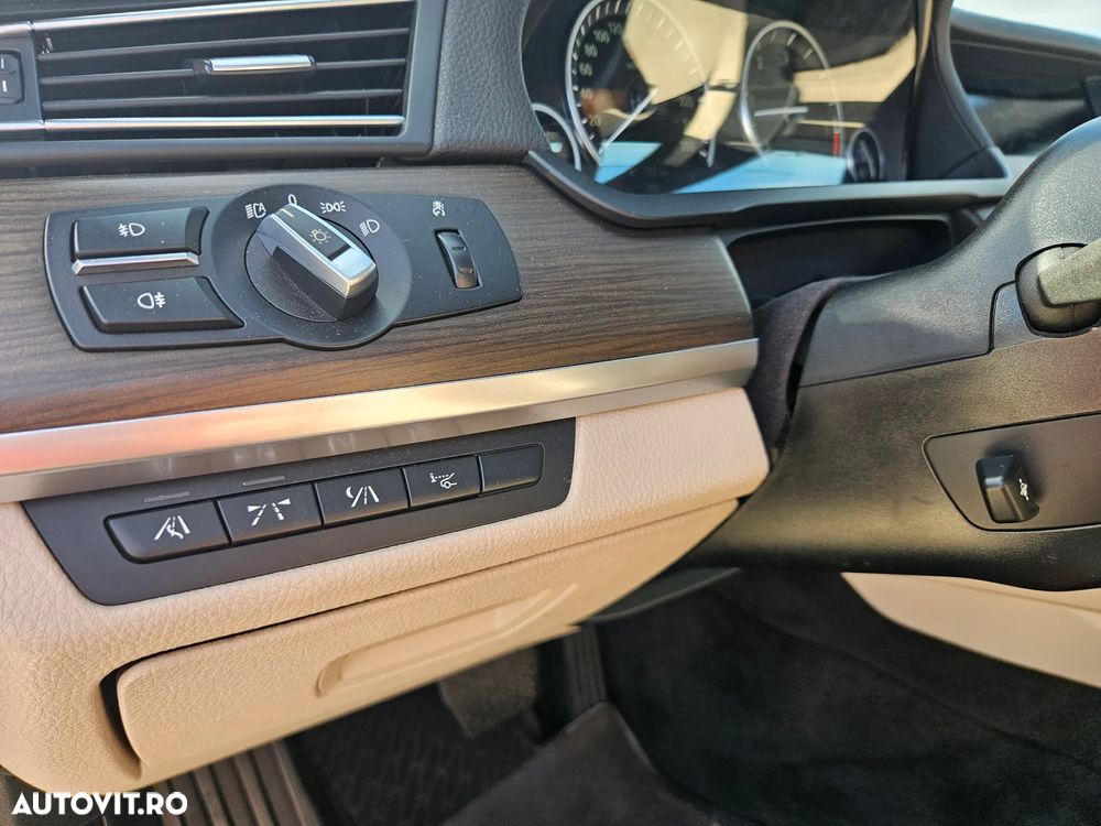 BMW Seria 7 740d xDrive Aut. - 11