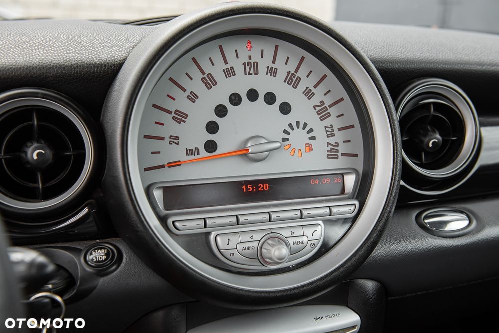 MINI Cooper 50 Camden - 22