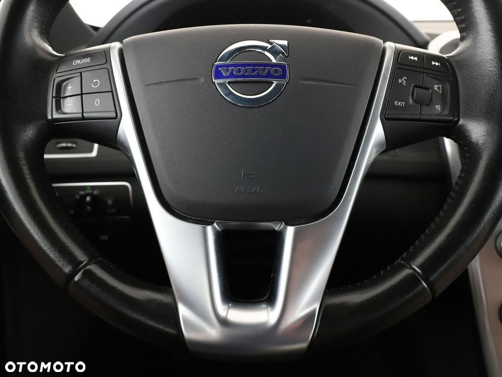 Volvo XC 60 D4 Geartronic Summum - 22
