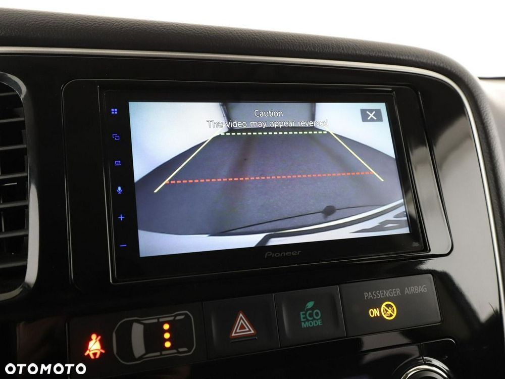 Mitsubishi Outlander 2.0 2WD SUV-Star - 24