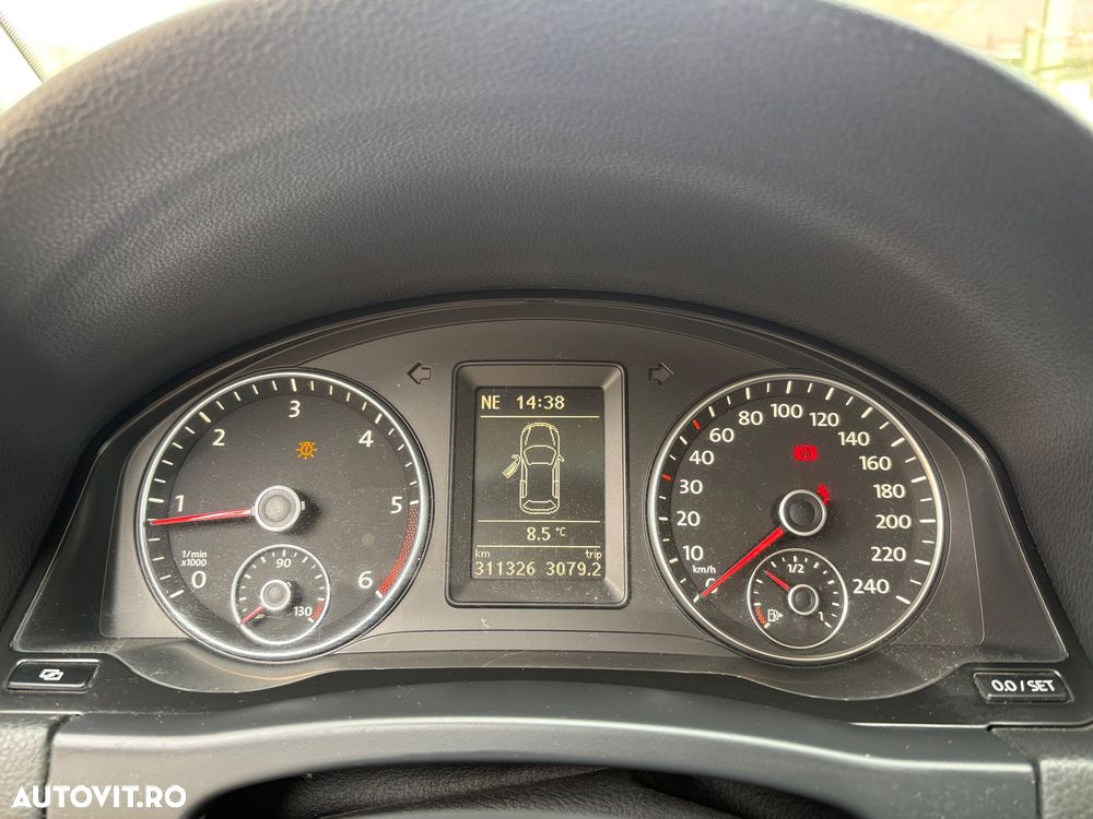 Volkswagen Golf Plus 2.0 TDI Comfortline - 7