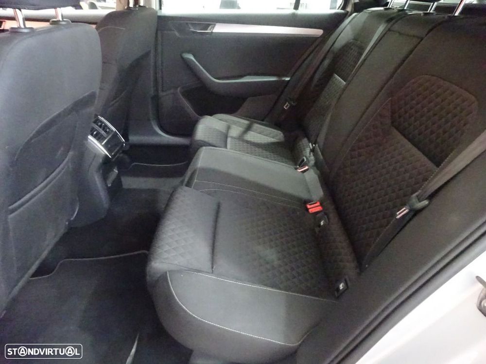 Skoda Superb Break 2.0 TDI Ambition DSG - 32