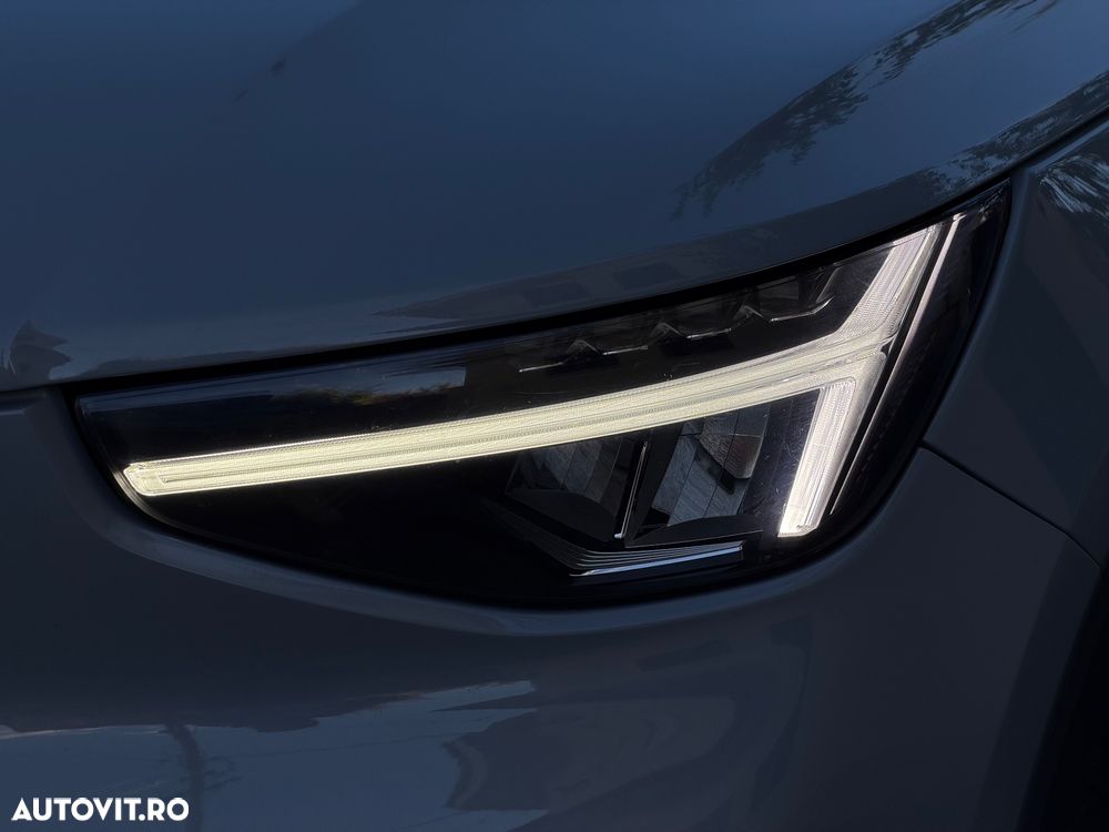 Volvo XC 40 B3 AT FWD MHEV Core - 22