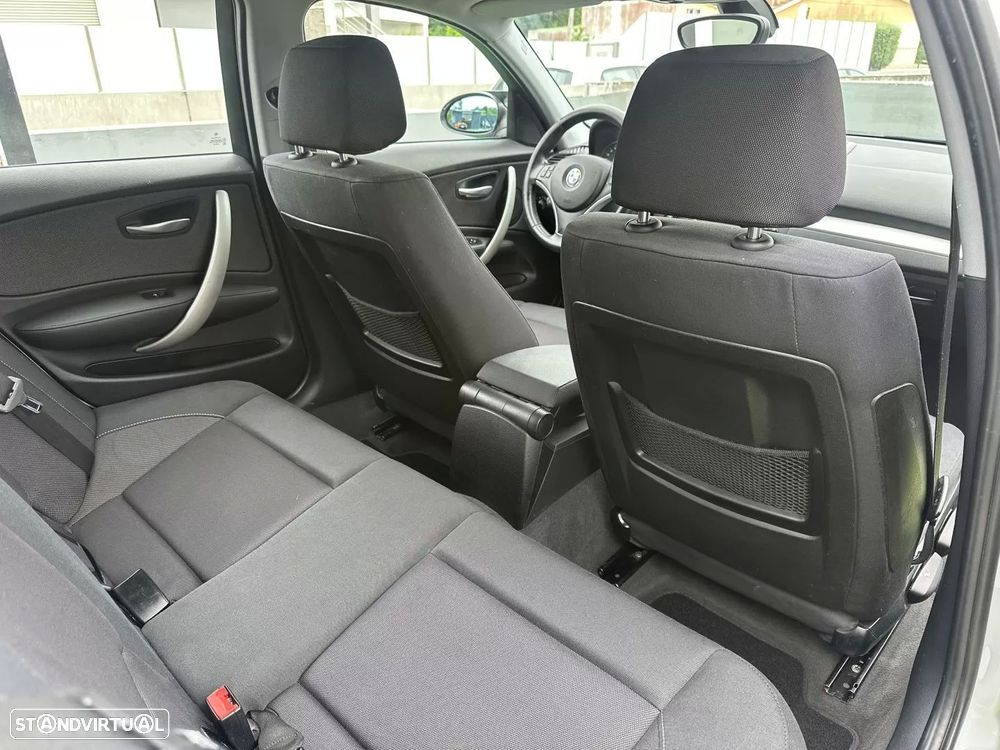 BMW 118 d Line Sport - 36