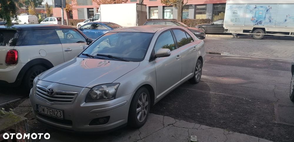 Toyota Avensis - 7