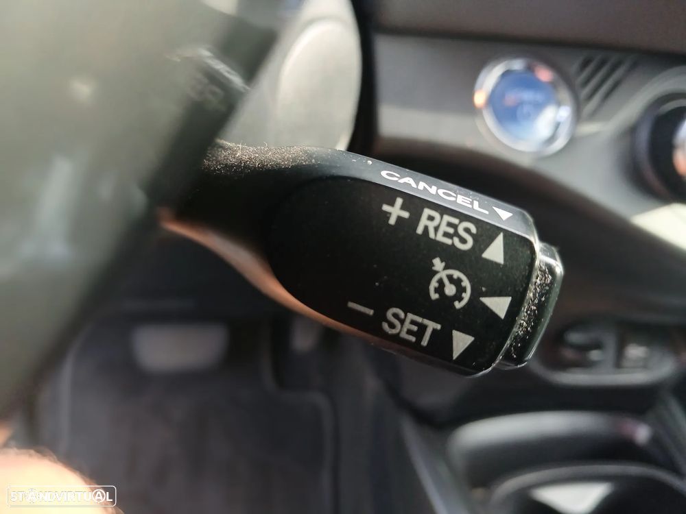 Toyota Yaris 1.5 HSD Exclusive - 20