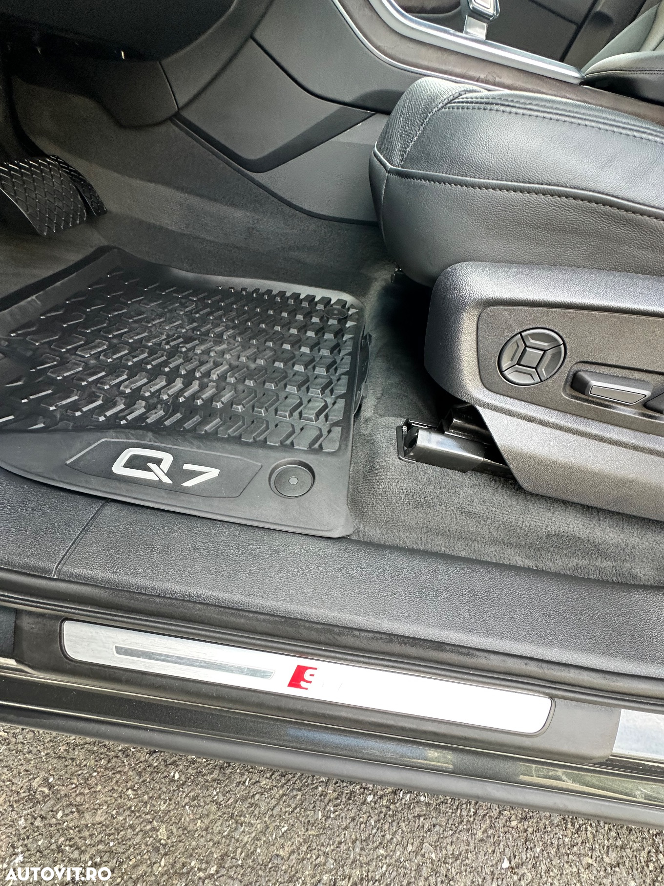 Audi Q7 55 TFSI quattro Tiptronic MHEV S Line - 29