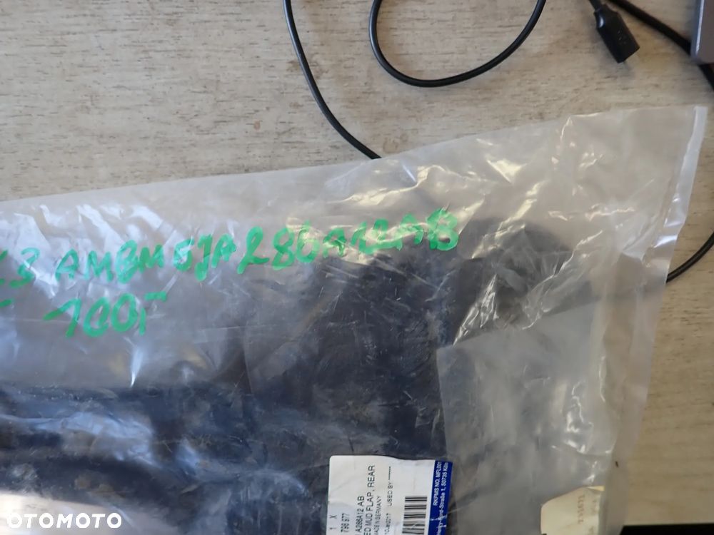 FORD FOCUS MK3 CHLAPACZE TYŁ AMBM5JA286A12AB - 3