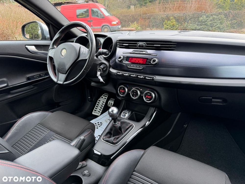 Alfa Romeo Giulietta 2.0 JTDM Distinctive - 31