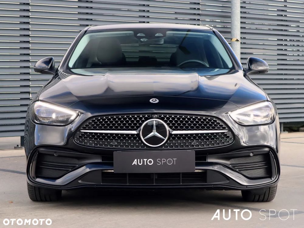 Mercedes-Benz Klasa C 180 9G-TRONIC AMG Line - 8