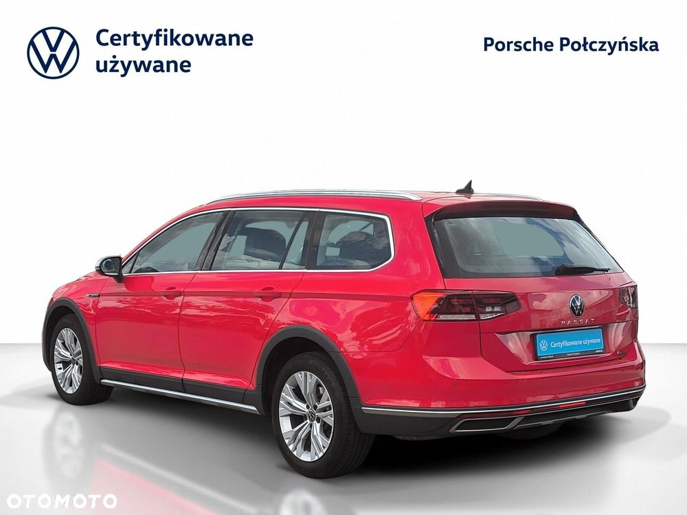 Volkswagen Passat - 4