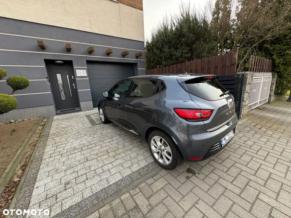 Renault Clio - 9