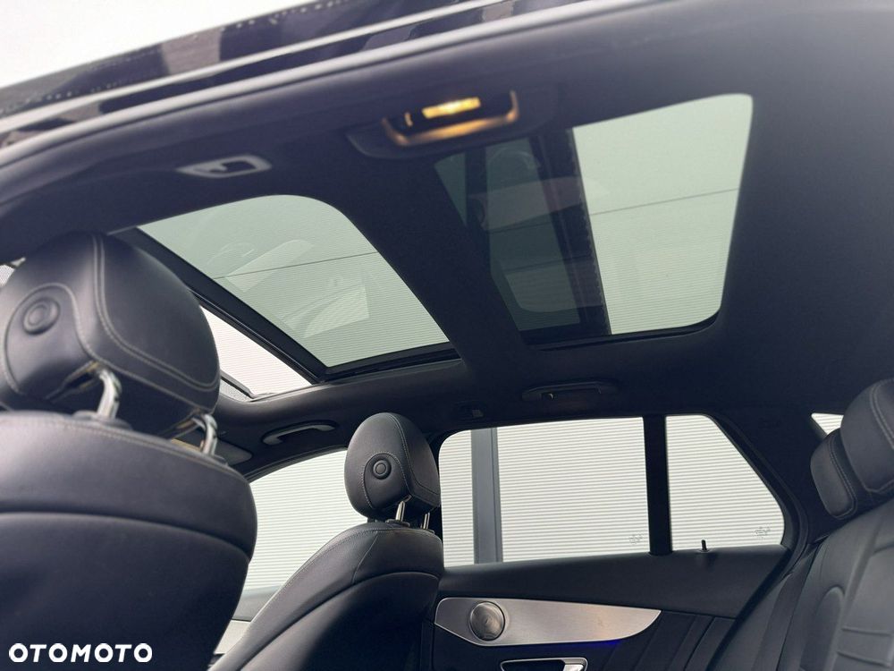 Mercedes-Benz Klasa C - 32