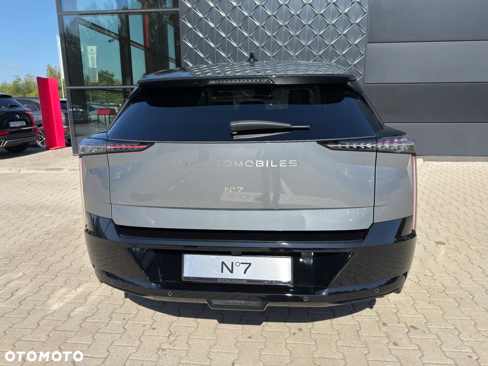 DS Automobiles N°7 1.2 mHEV La Premiere eDCS6 - 9