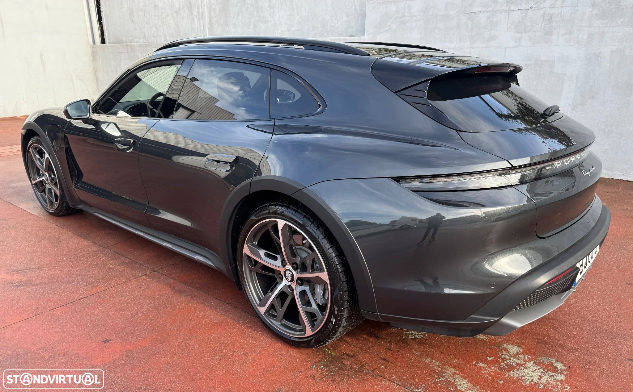 Porsche Taycan Cross Turismo 4 - 10