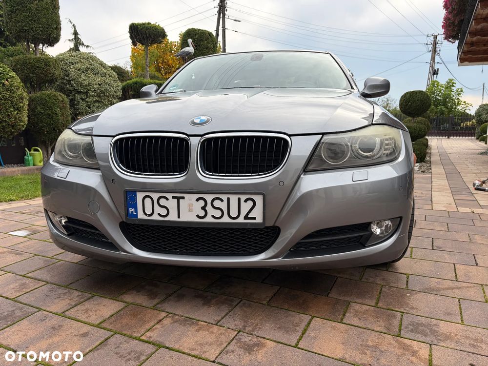 BMW Seria 3 318i - 5