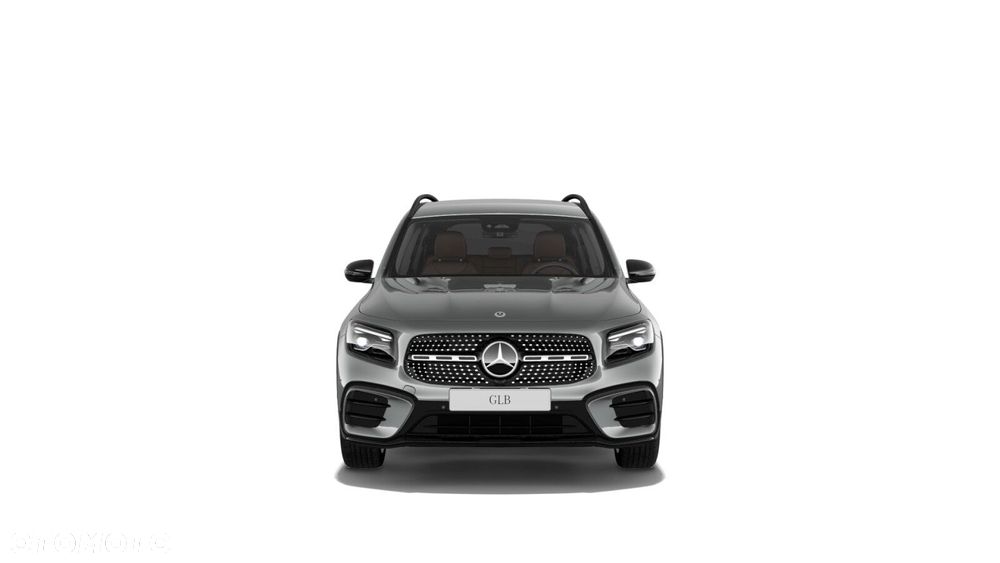 Mercedes-Benz GLB - 13