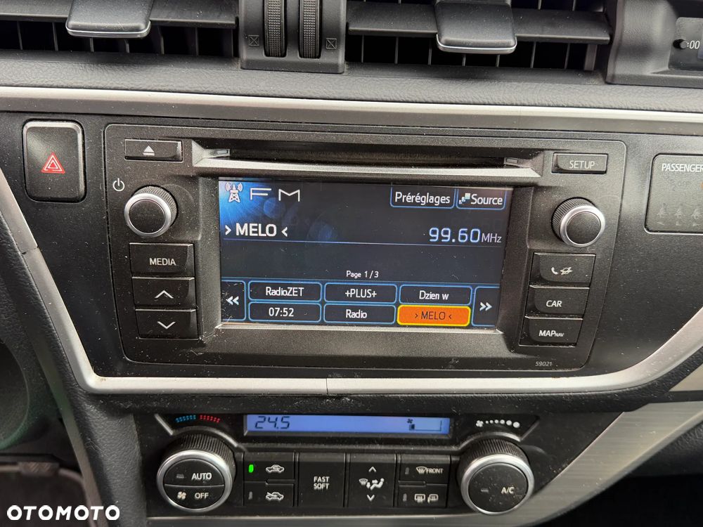 Toyota Auris 1.4 D-4D Design Edition - 27