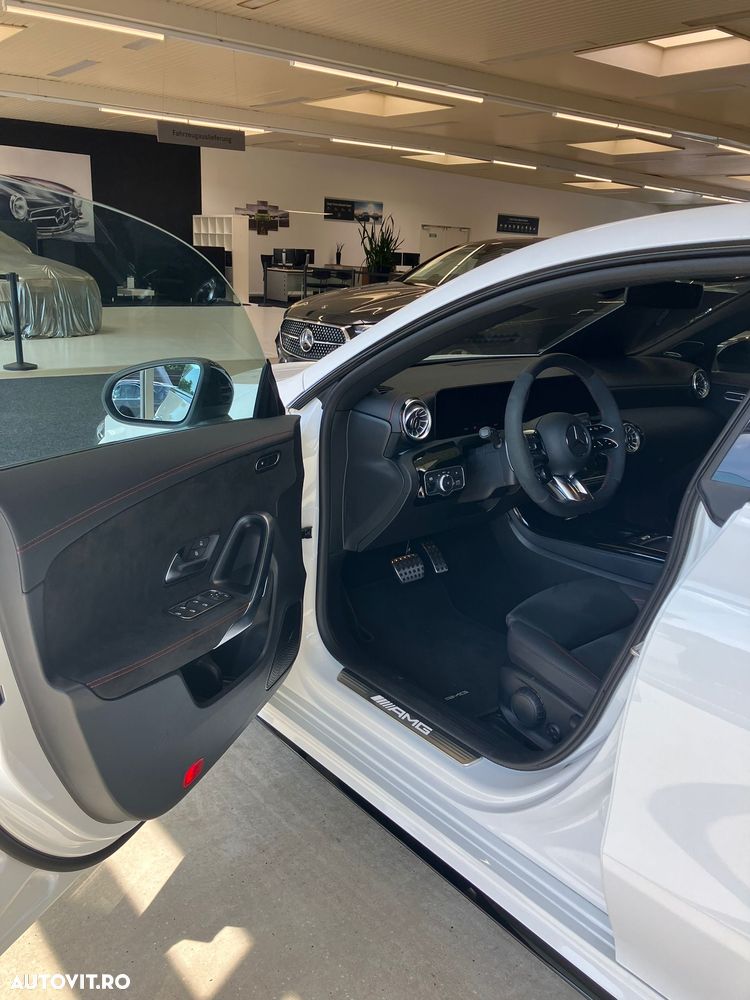 MERCEDES-BENZ CLA 2024 — imagine 11