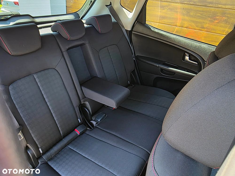 Kia Venga 1.4 CVVT Fifa World Cup Edition - 25
