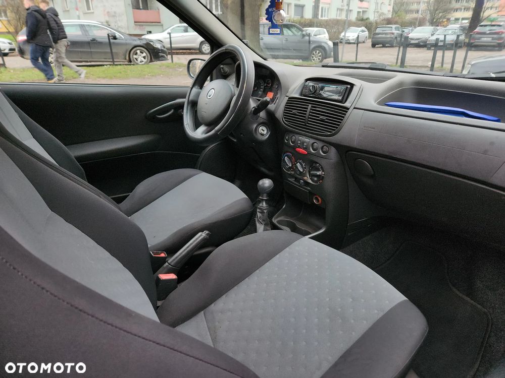 Fiat Punto 1.2 8V Active - 4