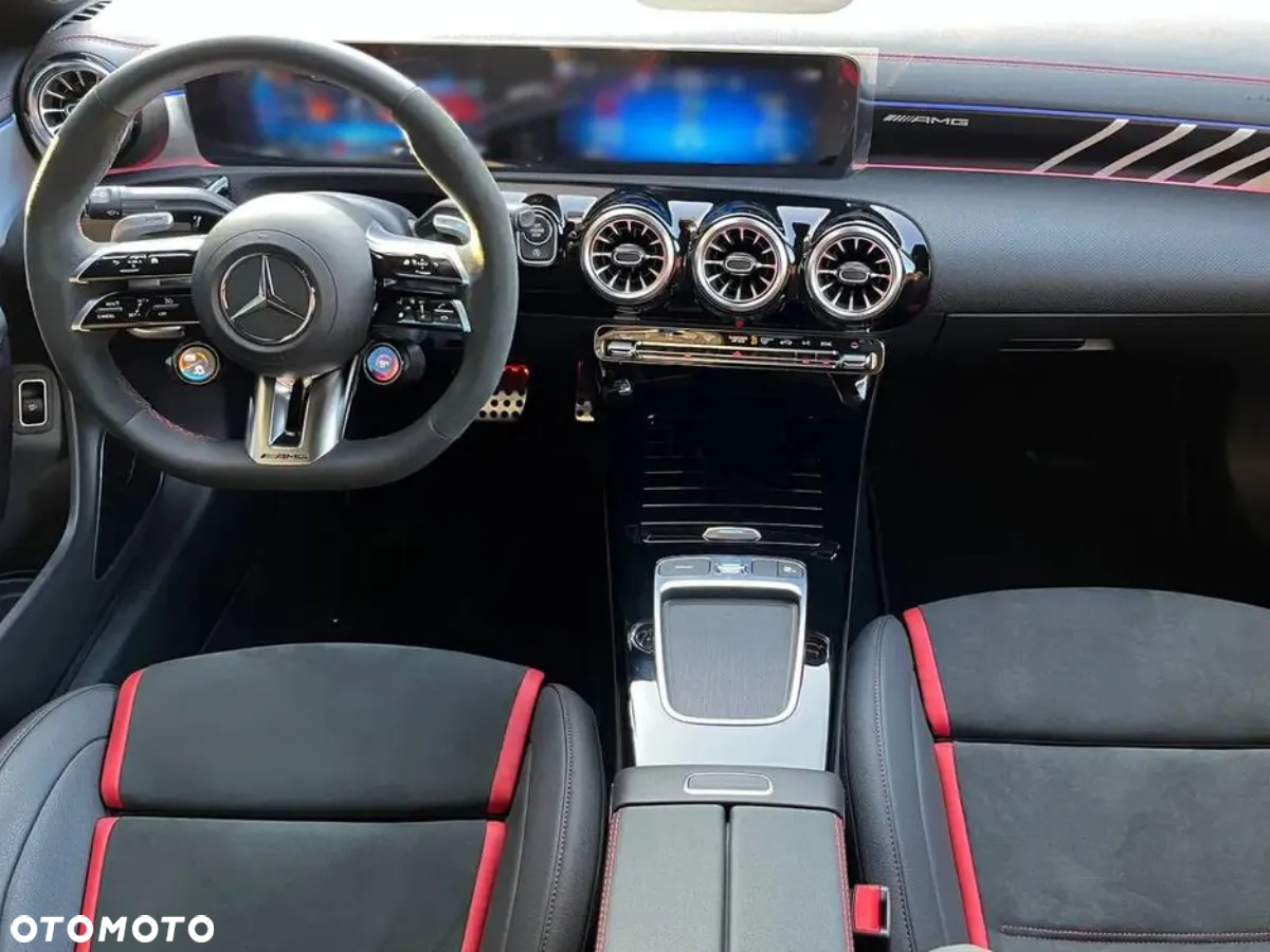 Mercedes-Benz CLA AMG 35 4-Matic 7G-DCT - 7