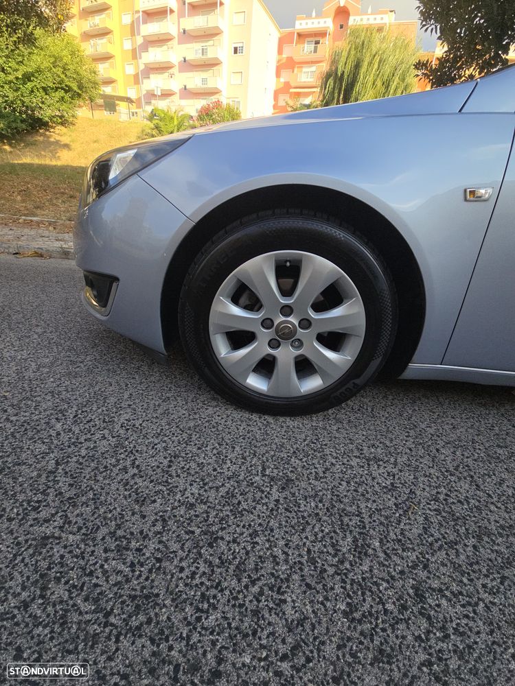Opel Insignia 1.6 CDTI executive S/S - 36
