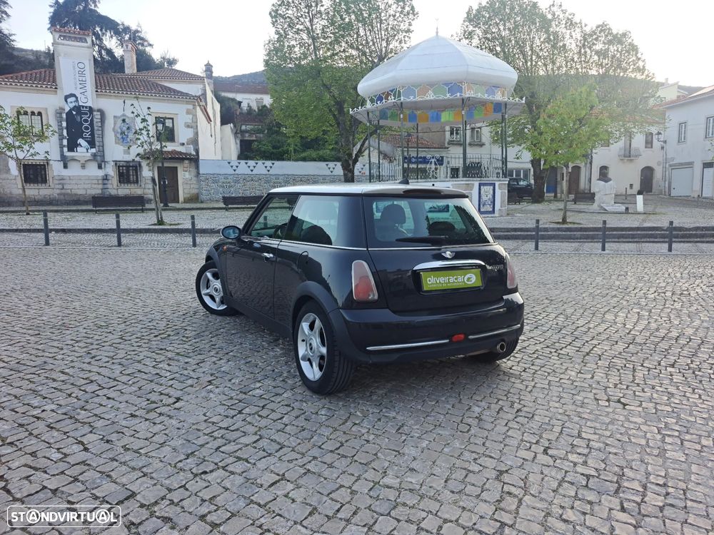 MINI 3 Portas Cooper Aut. - 22