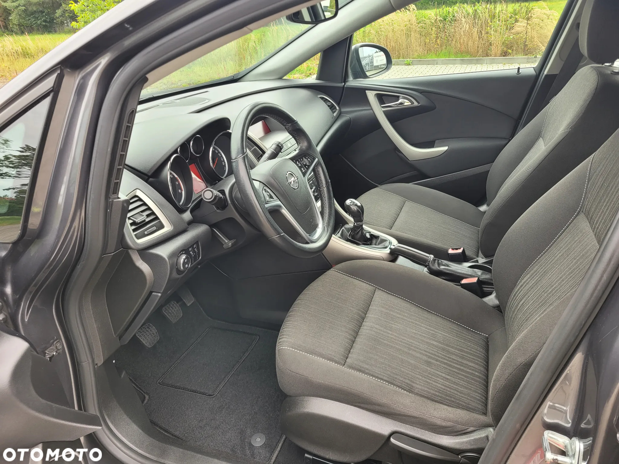 Opel Astra - 16