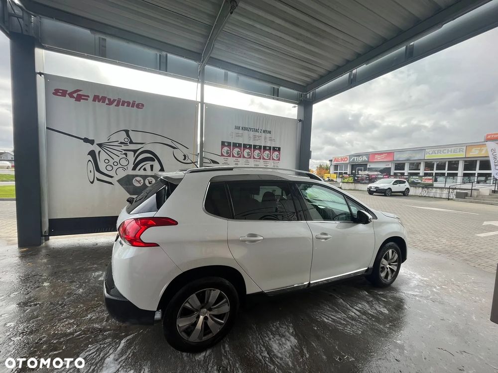 Peugeot 2008 1.2 Pure Tech Active S&S - 3