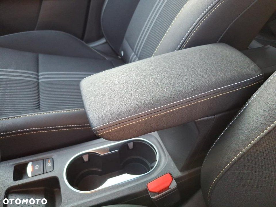 Renault Captur - 32