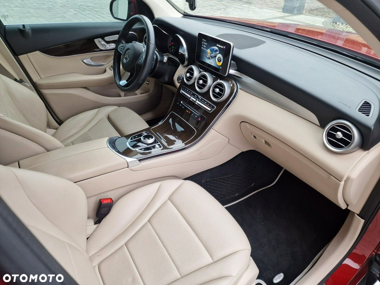 Mercedes-Benz GLC - 6