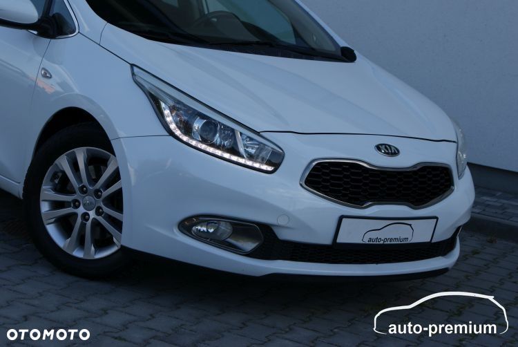 Kia Ceed 1.6 GDI Dream Team Edition - 39