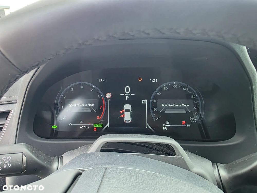 Lexus UX 2025