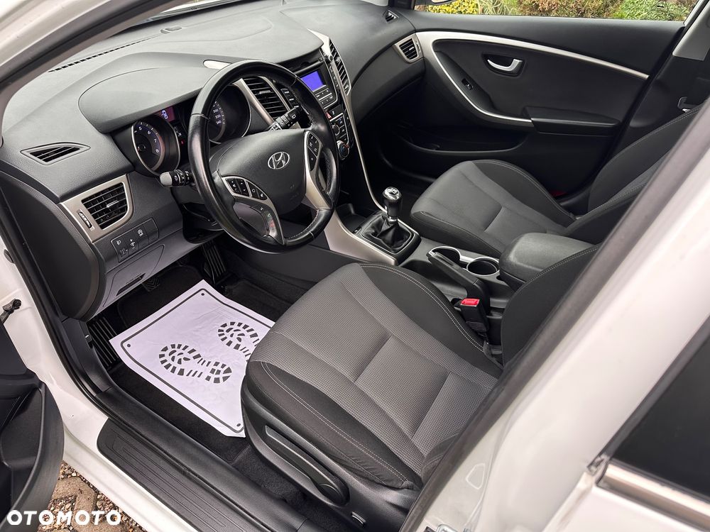 Hyundai i30 1.4 YES - 22