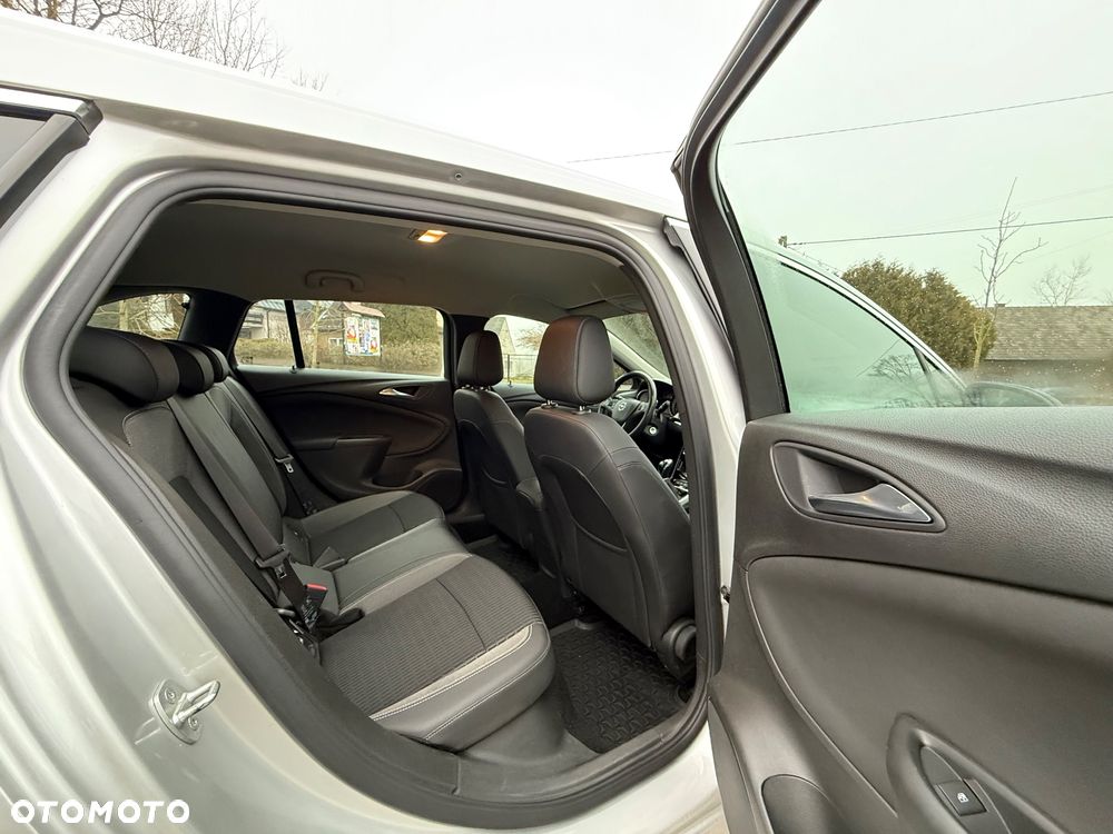 Opel Astra 1.5 CDTI Ultimate S&S - 28