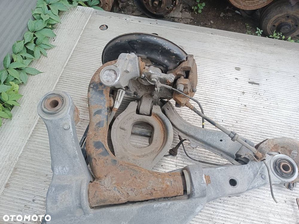 BELKA OŚ ZAWIESZENIA TYŁ VOOLVO V70 II - 2