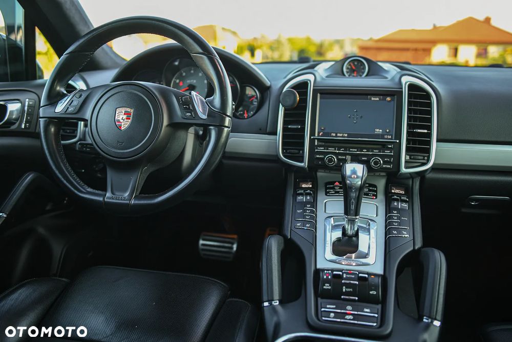 Porsche Cayenne GTS Tiptronic S - 28