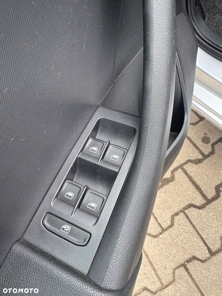 Skoda RAPID Spb 1.6 TDI DPF Active - 16