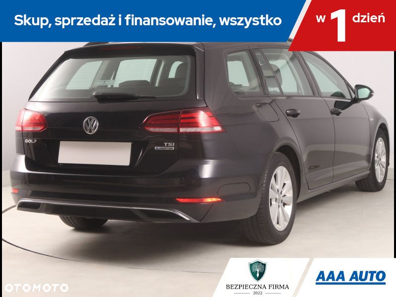 Volkswagen Golf - 6